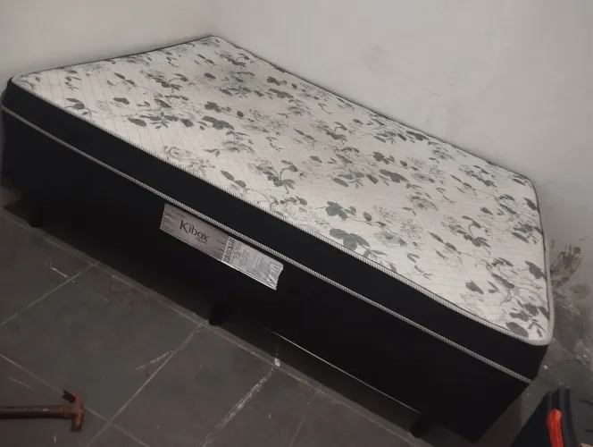 Cama box