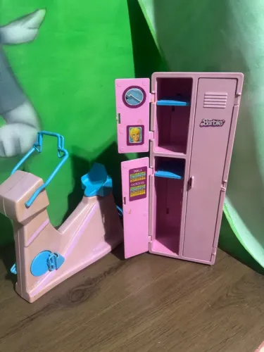 Kit Barbie antingo 