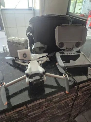 DRONE DJI MINI 4 PRO VENDO OU TROCO POR CARRO OU MOTO