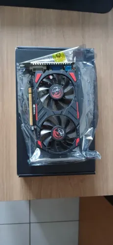 Placa de video Nvidia GTX 750 TI 2 GB VRAM