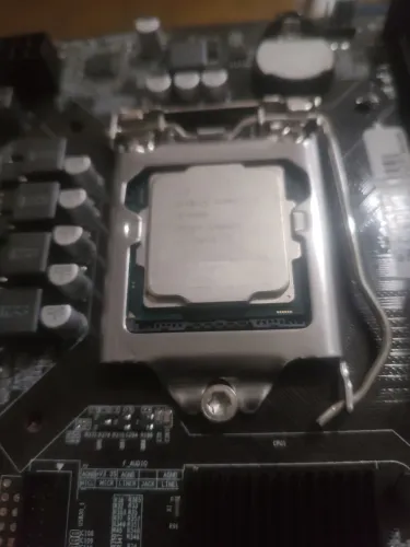2processador i3 e 3 processador i5