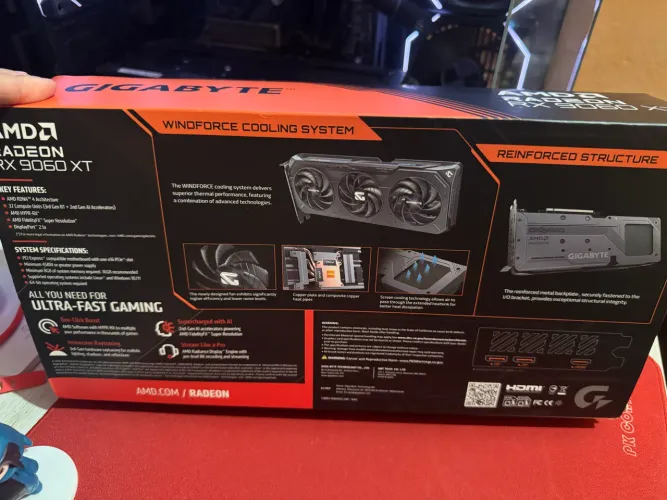 Placa de vídeo AMD RX RADEON 9060 XT 16GB
