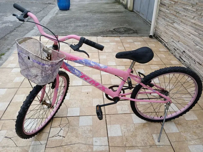 Vendo bicicleta infantil,não entrego tem que vim buscar.