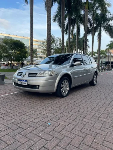 Renault Megane Grand Tour Dynam. Hi-flex 1.6 16V 2013