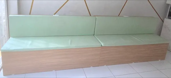 Vendo Canto Alemão/Sofá 