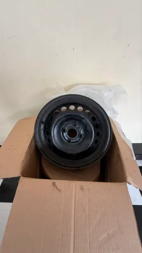 Vendo jogo de rodas de ferro Aro 15/original HB20