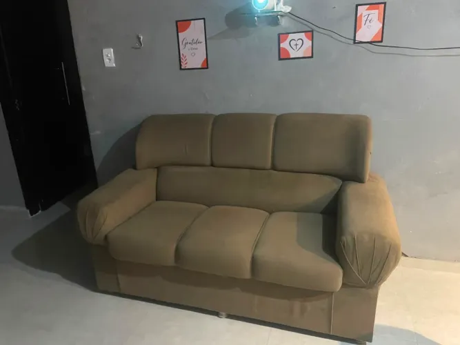 Sofás de 3 e 2 lugares 