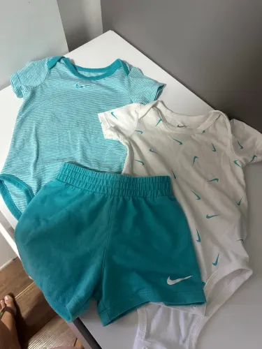 Conjunto Nike 3 peças 9 meses original 