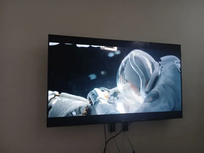 TV 43 POLEGADAS TCL semi nova