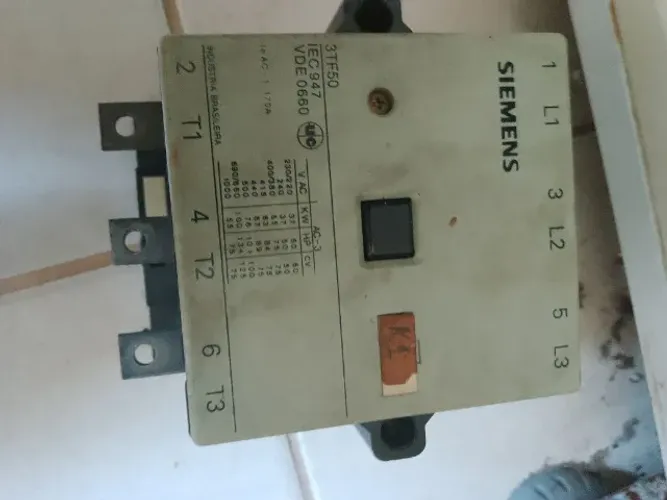 Contator Tripolar Siemens 3TF5022-0XN1 160A/220V