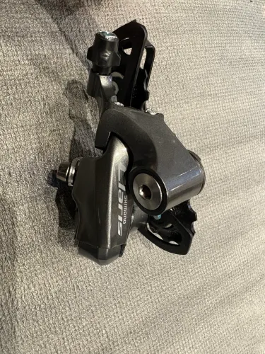 Câmbio traseiro Shimano Claris 8v