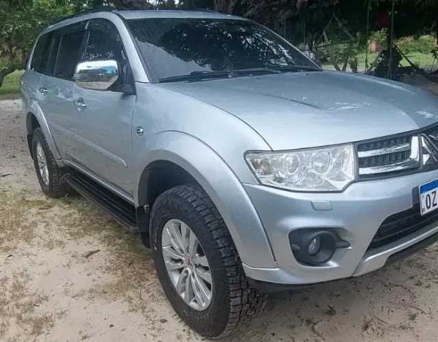 Mitsubishi Pajero Dakar HPE 3.2 4X4 T.I Dies 5P AUT 2015