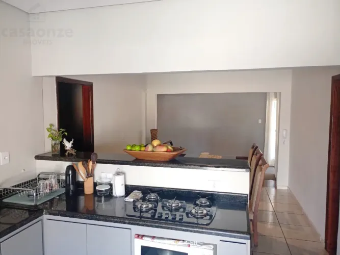Casa à Venda - Mantiqueira, 3 Quartos, 360 m2