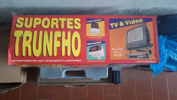 Suporte para TV, microondas e lava-louças Trunfho