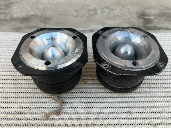 Super Tweeter Hinor HST-600 Trinyum 300W RMS Som Automotivo Prata