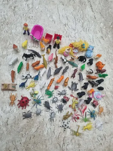 Brinquedinhos diversos......