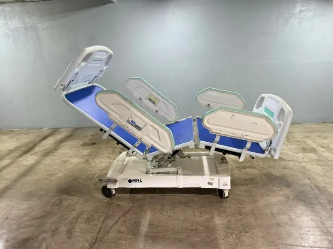 Cama hospitalar motorizada