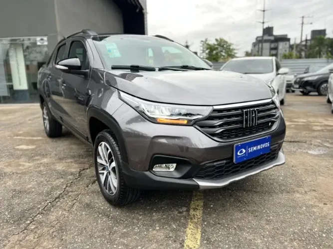 Fiat Strada Volcano 1.3 Flex 8V CD 2026