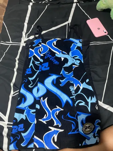 Vestido cyclone