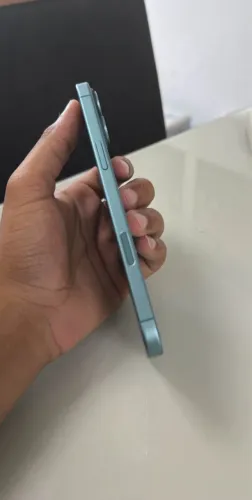 iPhone 16 Plus 512gb seminovo em estado de novo