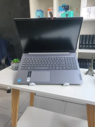 NOTEBOOK LENOVO MUITO NOVO!