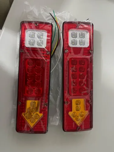 LANTERNA TRASEIRA 30CM LED 24V - PAR R$130,00