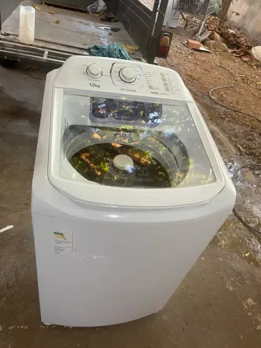 Máquina de lavar Electrolux 12 KG
