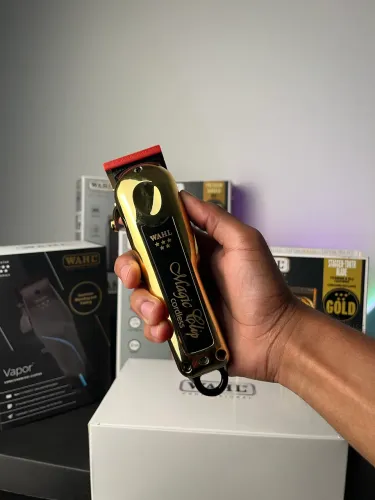 Máquina de Cortar Cabelo Wahl Magic Clip Cordless Gold