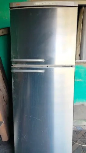 Geladeira Bosch (defeito placa)
