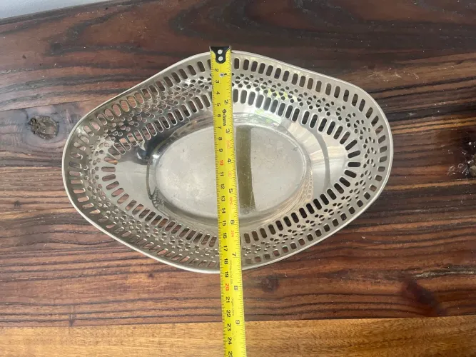 2CESTA PARA PÃO DE ORIGEM INGLESA Belíssima peça espessurada a prata