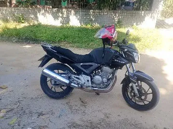Twister CBX 250 2008