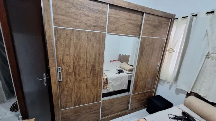 Guarda roupa casal