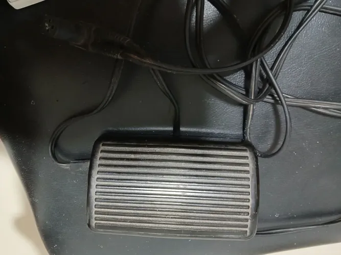 Vendo pedal de máquina de costura SINGER