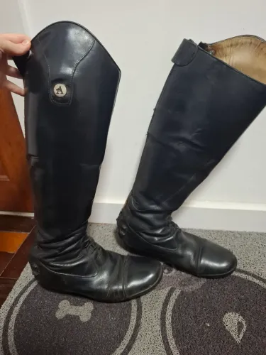 Bota hipismo couro legítimo