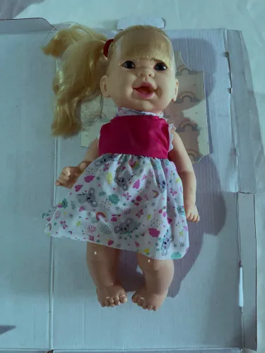 Boneca Nolly Nova