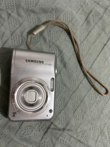 Câmera cybershot Samsung para enfeite ou coleção, com defeito 