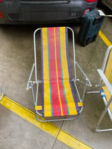 Cadeira de Praia em Alumínio em Ótimo Estado Reclinável - Uma Cor Disponível