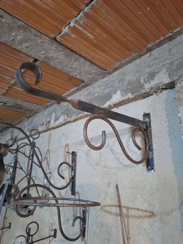 SUPORTE PARA PLANTAS