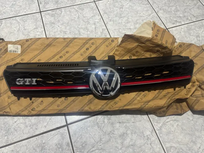 Grade frontal Golf GTI  13/17