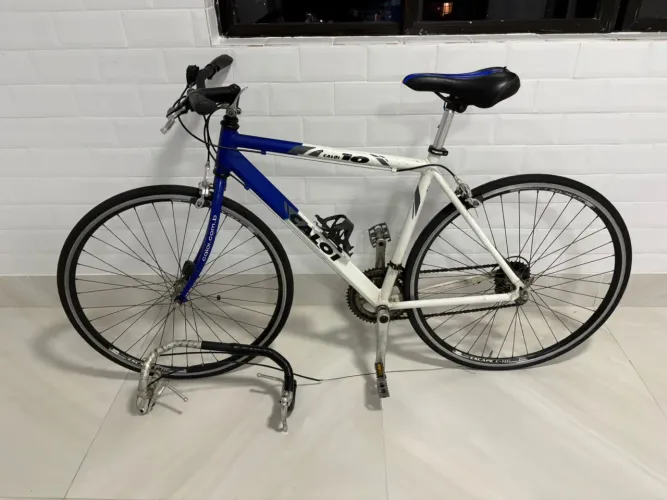 Bicicleta Caloi 10 - Clássica, leve e muito confortável para pedalar