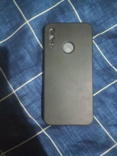 VENDO CELULAR/ moto e(6i)