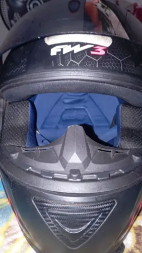 Vendo capacete fw3