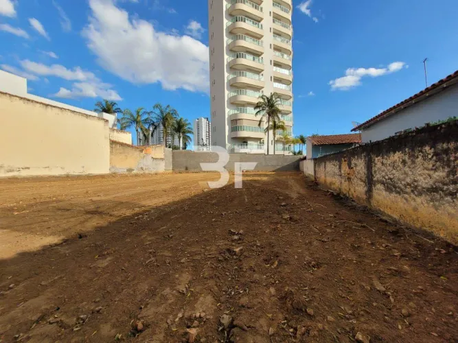 Terreno à venda, 470 m² por R$ 1.070.000,00 - Centro - Indaiatuba/SP