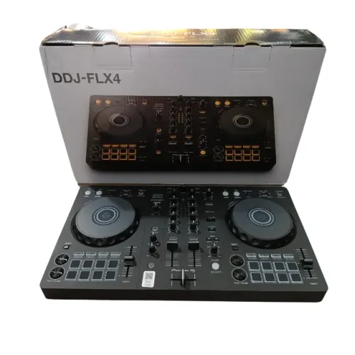 Pioneer DJ DDJ-FLX4 - Semi-nova (Usada poucas vezes)