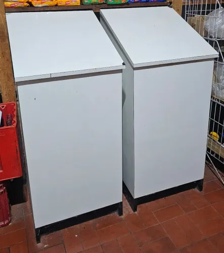 Dispenser baú para produtos a granel em madeira