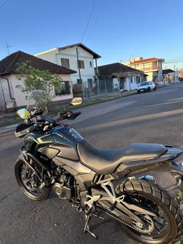 CB 500X ABS 2023 - Aro 19 - Pneus Novos + Acessórios
