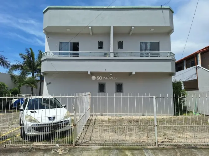 Apartamento térreo com 2 dormitórios