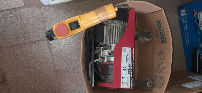 Vendo Guincho de Coluna Elétrico 