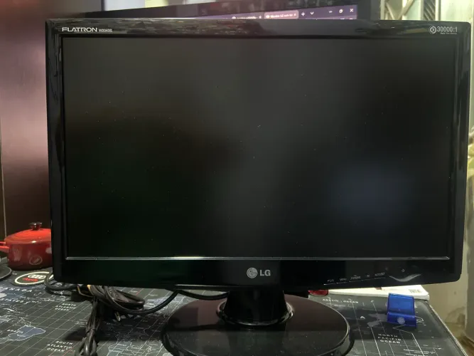 Monitor LG 20 polegadas novíssimo!