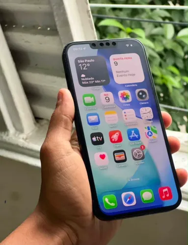 iPhone 14 em perfeito estado